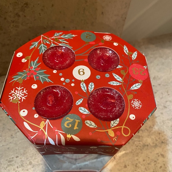 Yankee Candle Ceramic Penguin Candle Holder - Picture 8 of 9